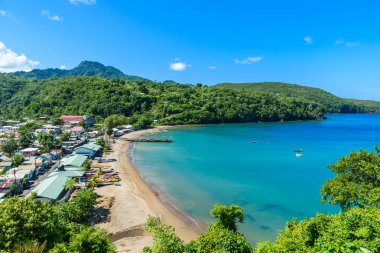 Anse la Raye - tropikal plaj St. Lucia Island üzerinde.
