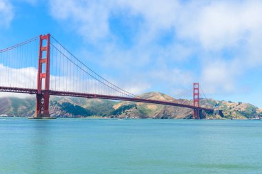 Golden Gate Köprüsü San Francisco - torpido Wharf, Kaliforniya, ABD açısından.