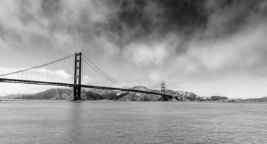 Golden Gate Köprüsü San Francisco - torpido Wharf, Kaliforniya, ABD açısından.