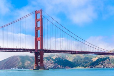Golden Gate Köprüsü San Francisco - torpido Wharf, Kaliforniya, ABD açısından.