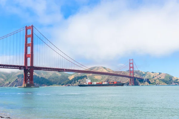 Golden Gate Köprüsü San Francisco Torpido Wharf Kaliforniya Abd Açısından — Stok fotoğraf