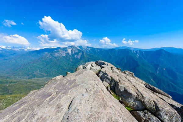 Pohled Moro Rock Turistika Národním Parku Sequoia Kalifornie Usa — Stock fotografie