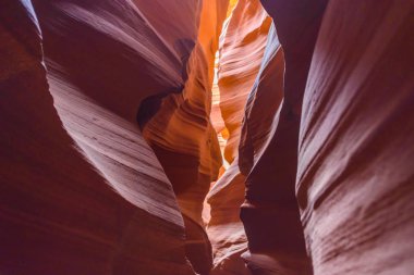 Üst antilop Kanyonu, doğal kum taşı oluşumu yakınındaki sayfa Lake Powell, Arizona, ABD.