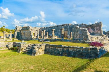 Tulum, Antik Maya Arkeolojik Sit Yucatan, Riviera Maya, Meksika Tapınağı kalıntıları.