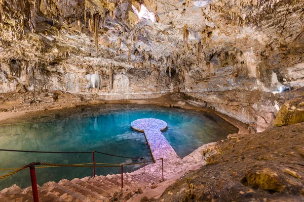 Cenote Suytun Valladolid Yucatán México — Foto de Stock