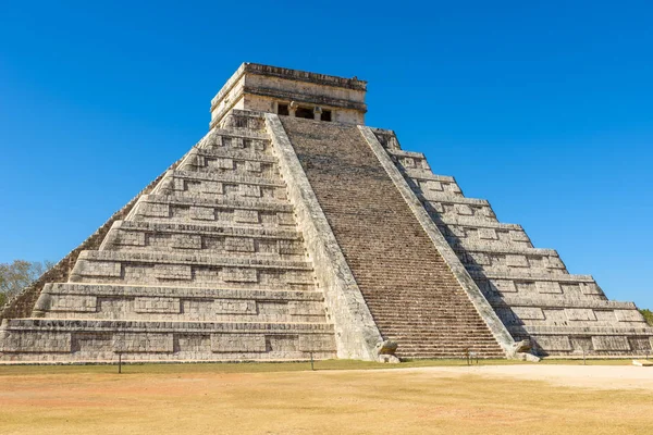 Chichén Itzá Pyramida Castillo Starověký Maya Ruiny Chrámu Yucatán Mexiko — Stock fotografie