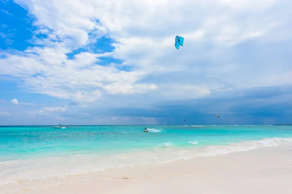 Kite Surfing Paradise Beach — Stock Photo, Image