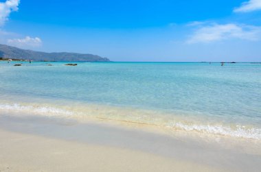 Cennet plaj turkuaz su Elafonisi, Crete, Yunanistan.