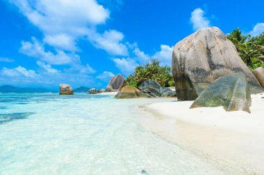 Kaynak dargent Beach adlı ada La Digue, Seyşel Adaları.