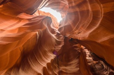Üst antilop Kanyonu, doğal kum taşı oluşumu yakınındaki sayfa Lake Powell, Arizona, ABD.
