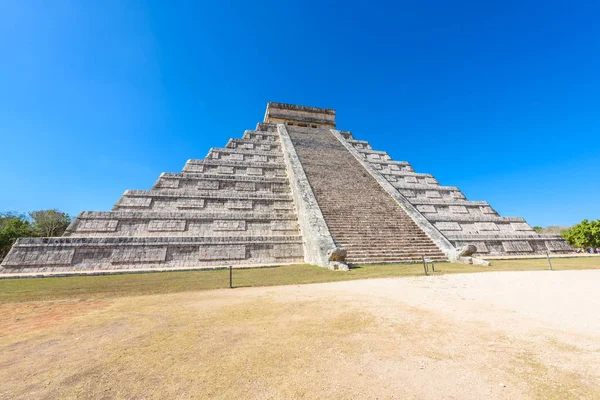 Chichen Itza Piramide Castillo Antiche Rovine Del Tempio Maya Yucatan — Foto Stock