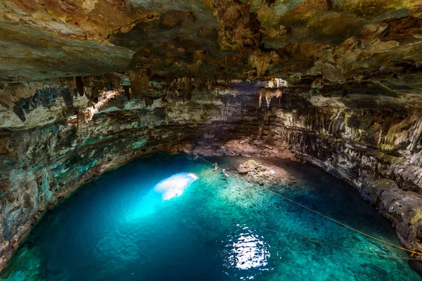 Cenote Samula Dzitnup Pobliżu Valladolid Jukatan Meksyk — Zdjęcie stockowe