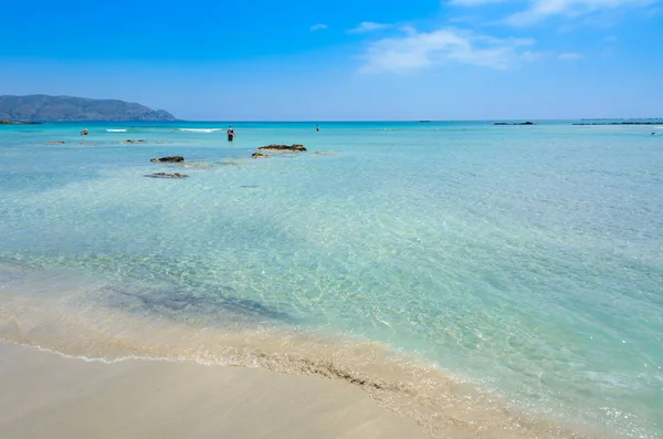 Elafonisi クレタ島 ギリシャの青緑色の水とパラダイス ビーチ — ストック写真