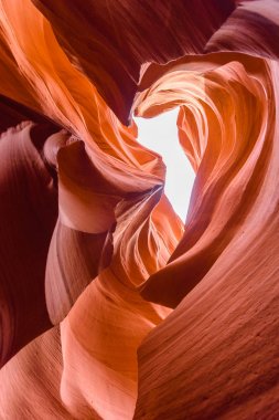 Üst antilop Kanyonu, doğal kum taşı oluşumu yakınındaki sayfa Lake Powell, Arizona, ABD.