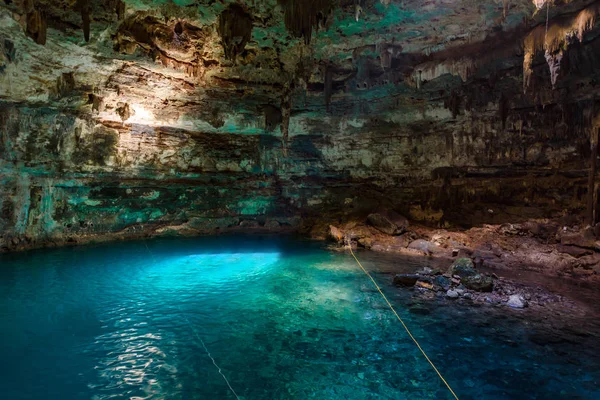 Cenote Samula Dzitnup Cerca Valladolid Yucatán México — Foto de Stock