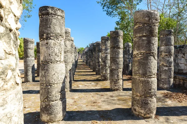Ruínas Chichen Itza Colunas Templo Mil Guerreiros Yucatan México — Fotografia de Stock