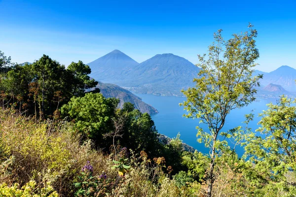 Vue Panoramique Lac Atitlan Des Volcans Dans Les Hautes Terres — Photo