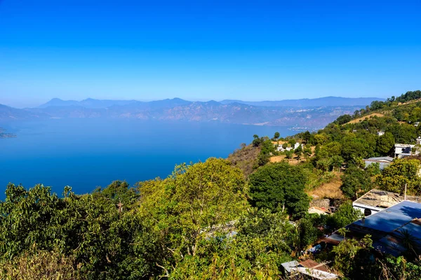 Panoramatický Výhled Jezero Atitlan Sopky Vysočině Guatemala — Stock fotografie