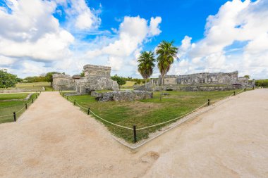 Tulum, Antik Maya Arkeolojik Sit Yucatan, Riviera Maya, Meksika Tapınağı kalıntıları.