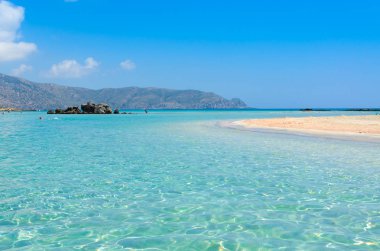 Cennet plaj turkuaz su Elafonisi, Crete, Yunanistan.