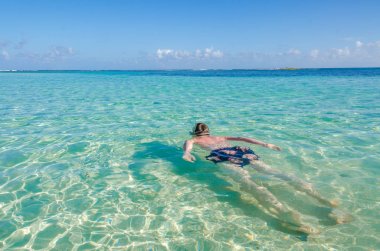 Dalış, Dalış ve rahatlatıcı tatil - Karayip Denizi, Belize, Orta Amerika için bilinen Belize Cayes - küçük tropik ada Barrier Reef adlı-Cennet plaj ile-