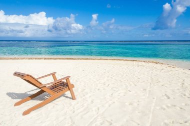 Güney su Caye - Barrier Reef, Karayip Denizi, Belize, Orta Amerika, küçük tropik ada, yalnız sandalye.