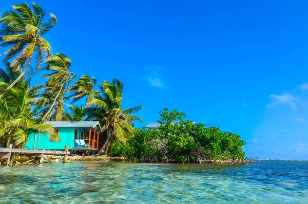Tobacco Caye Bungalow Small Tropical Island Barrier Reef Paradise Beach — Stock Photo, Image