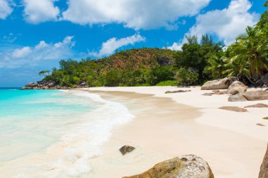 Cennet plaj - Anse Georgette Praslin, Seyşel Adaları, temizleyin.