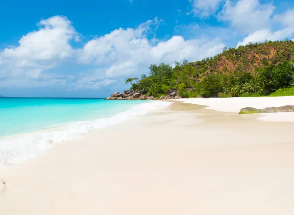 Rensa Paradise Beach Anse Georgette Praslin Seychellerna — Stockfoto