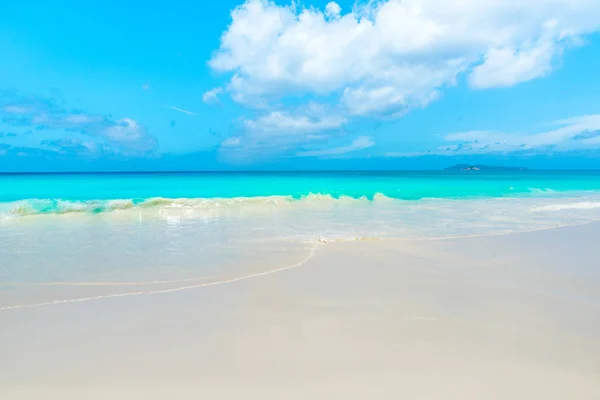ชายหาดพาราไดซ Anse Georgette Praslin เซเชลส — ภาพถ่ายสต็อก