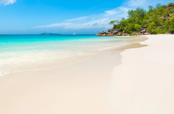 Wyczyścić Paradise Beach Anse Georgette Praslin Seychelles — Zdjęcie stockowe