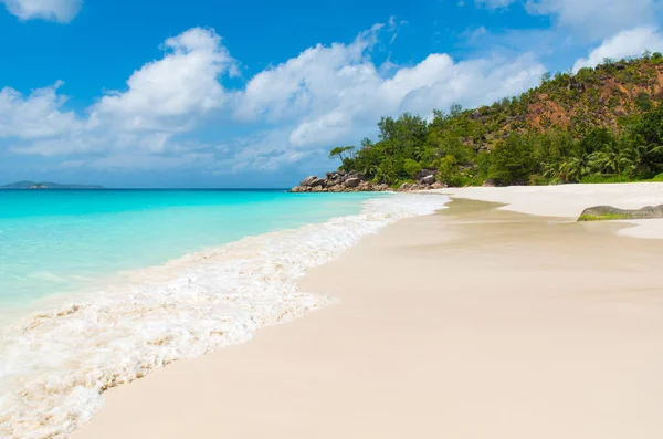 Rensa Paradise Beach Anse Georgette Praslin Seychellerna — Stockfoto