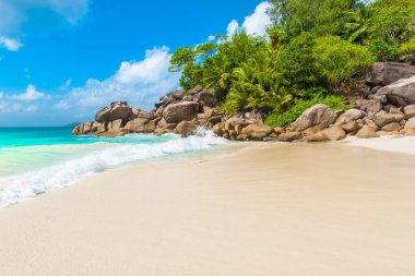 Cennet plaj - Anse Georgette, Praslin, Seyşel Adaları.