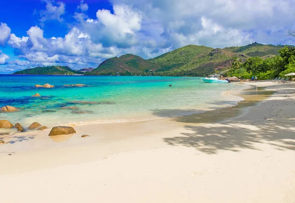 美しいビーチ 島プララン セイシェル — ストック写真
