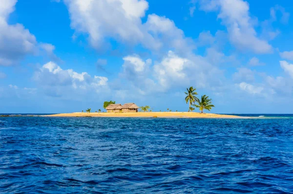 Самотньо Пляжний San Blas Айленд Куна Яла Панама — стокове фото