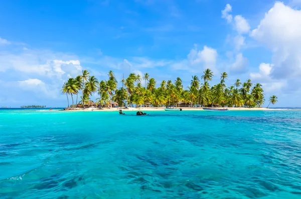 Самотньо Пляжний San Blas Айленд Куна Яла Панама — стокове фото