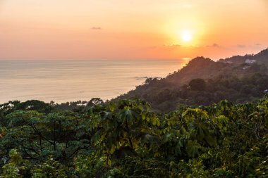 Günbatımı, Manuel Antonio, Kosta Rika - tropikal Pasifik Sahili