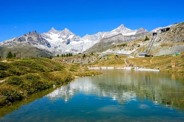 Lago Leisee Com Vista Para Montanha Matterhorn Paisagem Dos Alpes — Fotografia de Stock