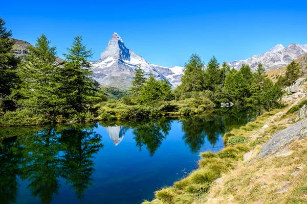 Lago Grindjisee Con Reflejo Matterhorn Zermatt Suiza — Foto de Stock