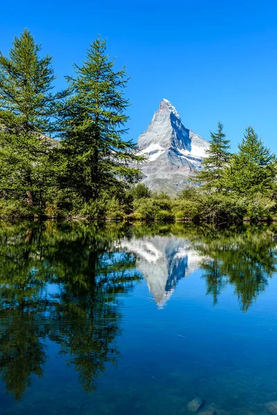 Lago Grindjisee Com Reflexão Matterhorn Zermatt Suíça — Fotografia de Stock