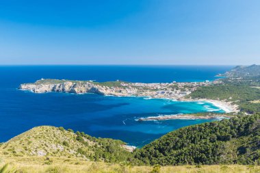 Cala Agulla kıyıları Mallorca, İspanya 'da Cala Ratjada