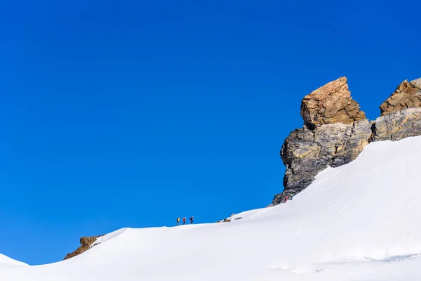 Escalada Gelo Geleira Nas Montanhas Suíça Geleira Aletsch — Fotografia de Stock