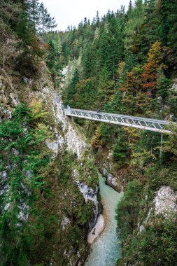 Leutaschklamm - Almanya Alpleri'nde Nehri ile vahşi gorge