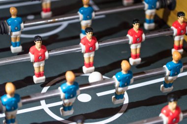 Tablo futbol kicker minyatür oyuncular ile