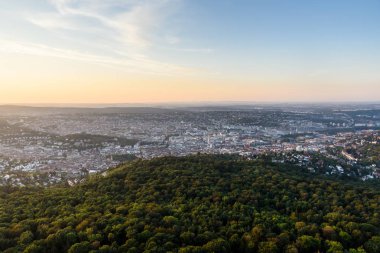 Almanya - yaz aylarında güzel manzara Stuttgart şehir için görüntüleyin