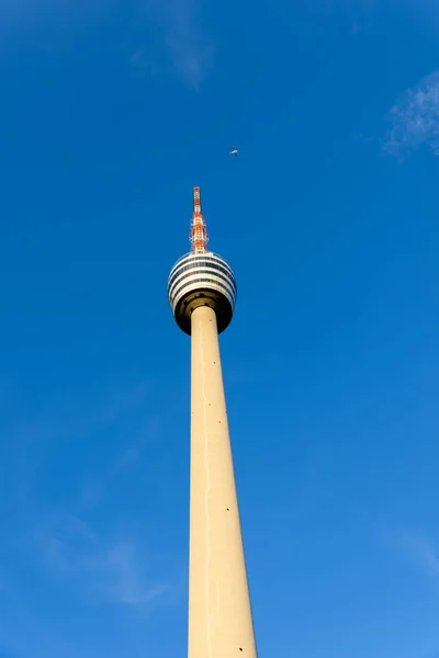 Stuttgart Németország Világ Első Torony Sík Háttérben Torony — Stock Fotó