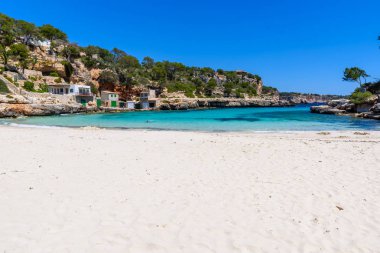 Cala Llombards - güzel plaj Bay Mallorca, İspanya