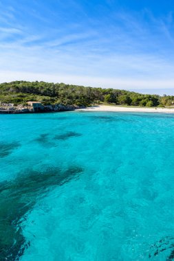 Güzel plaj, Cala S'Amarador Mondrago - Tabiat Parkı üzerinde Majorca İspanya, Balear Adaları, Akdeniz, Avrupa