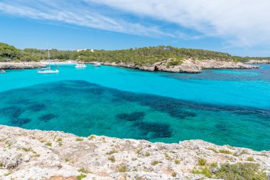 Bay, Cala Mondrago - güzel bir plaj ve sahil Mallorca