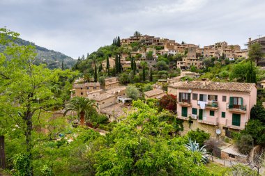 Deia - eski köy dağ Mallorca, İspanya - Europe